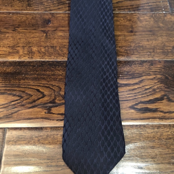 Armani Collezioni Other - Armani Collezioni Black Neck Tie Armani Collezioni Other - Armani Collezioni Black Neck Tie